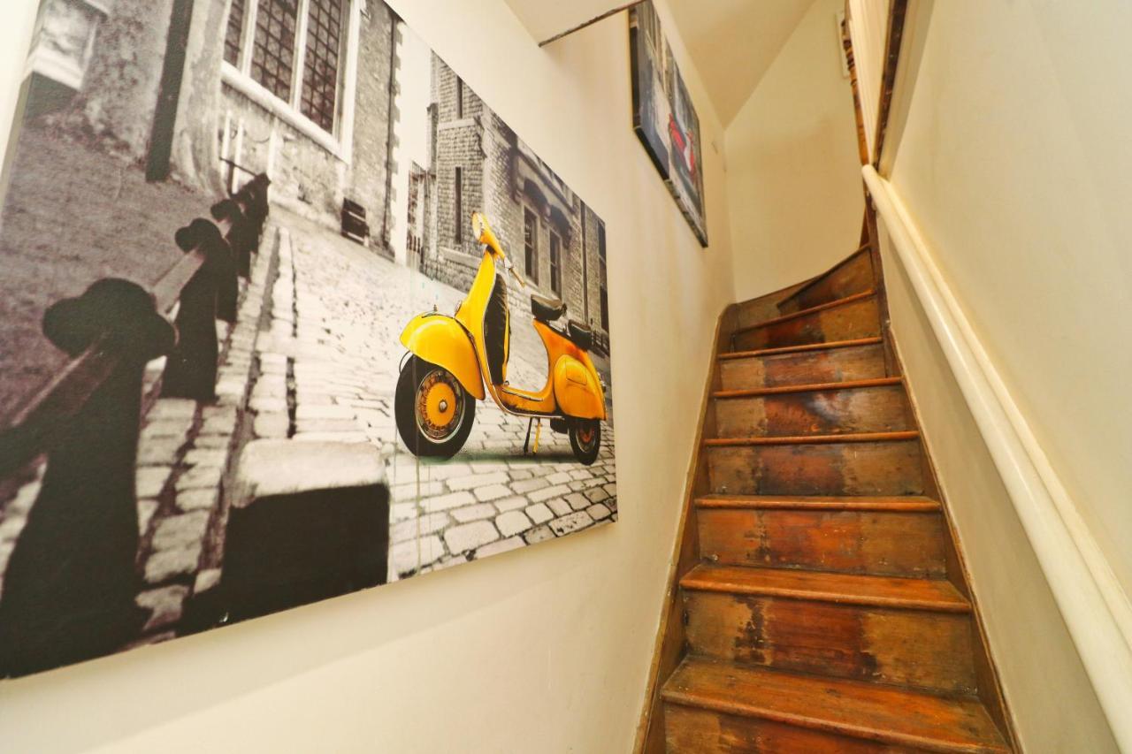 Town Centre Apartment With Parking Padstow Esterno foto